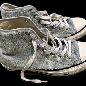 Converse high top Chuck Taylors in gray FUR, size 7